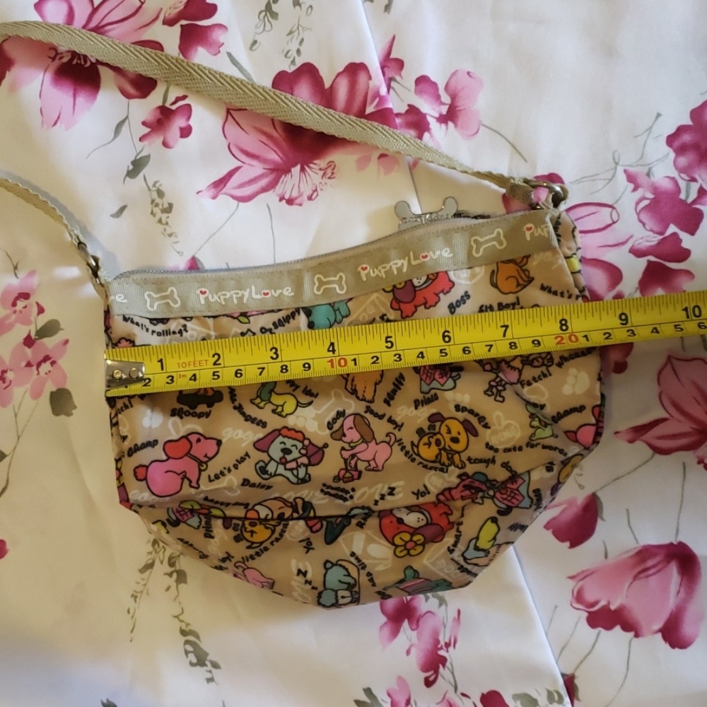 Puppy Love wrist bag.